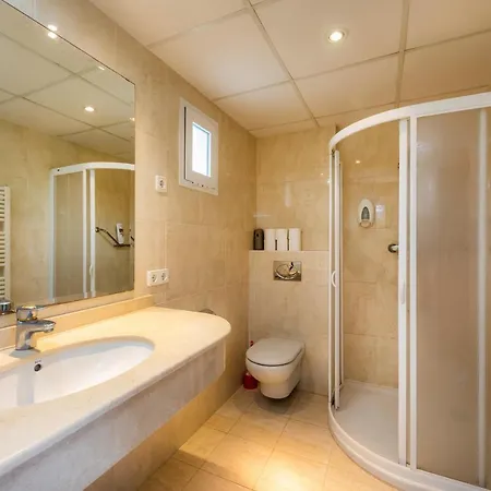 Apto Con Terraza 7 *