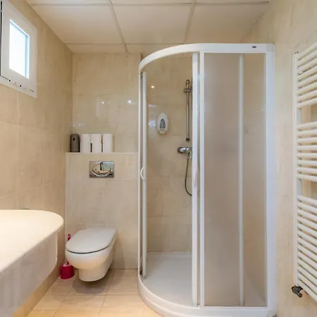 Apto Con Terraza 7 Appartamento