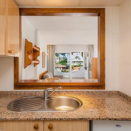 Apto Con Terraza 7 Appartamento *